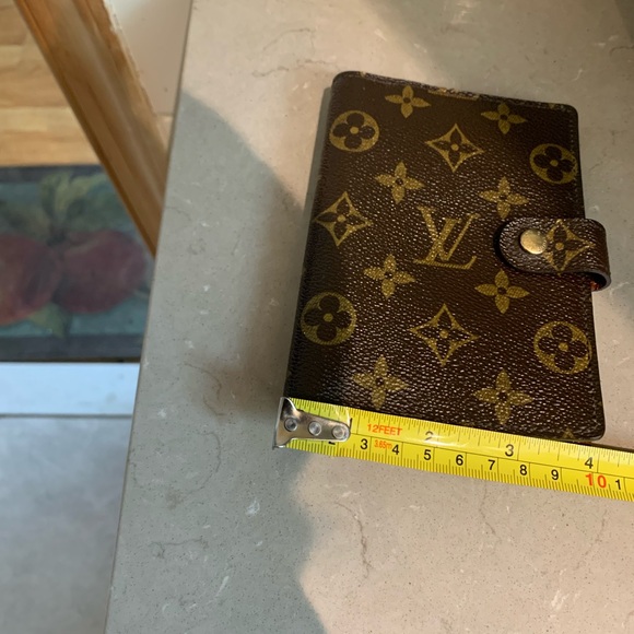 Louis Vuitton Authentic PM Agenda
Excellent used condition - Picture 6 of 14